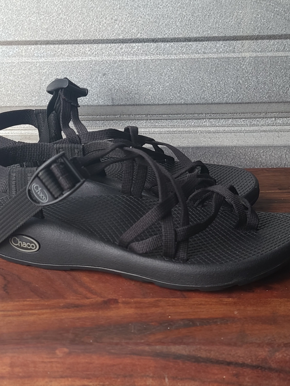 Chaco Black Strappy Z Cloud Outdoor Sandals W8